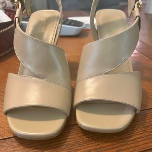 Womens Natural Cleo Open Toe